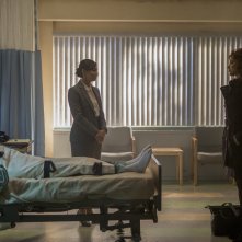 The Punisher: Ben Barnes, Floriana Lima, Amber Rose Revah in una scena