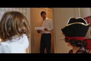 10 Giorni Senza Mamma - Trailer