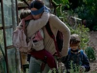 Bird Box: Netflix non taglierà le immagini di un treno realmente deragliato presenti nel film