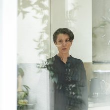 Black Earth Rising: Harriet Walter in una scena
