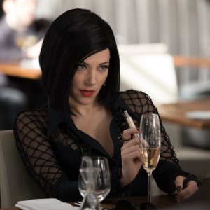 Polar: Katheryn Winnick in una scena