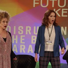 Unbreakable Kimmy Schmidt: Carol Kane, Ellie Kemper nell'episodio Kimmy Disrupts the Paradigm!