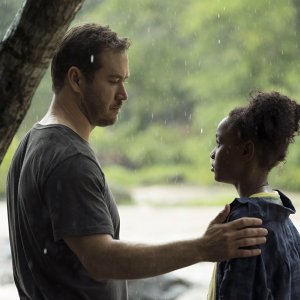 The Passage: Mark-Paul Gosselaar, Saniyya Sidney in una scena