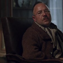 L'uomo dal cuore di ferro: Stephen Graham in una scena