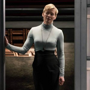 Nightflyers: Gretchen Mol in una scena