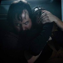 Nightflyers: Angus Sampson, Jodie Turner-Smith in una scena