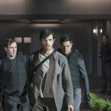 Nightflyers: una scena con Eoin Macken