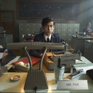 The Umbrella Academy: una scena con Aidan Gallagher