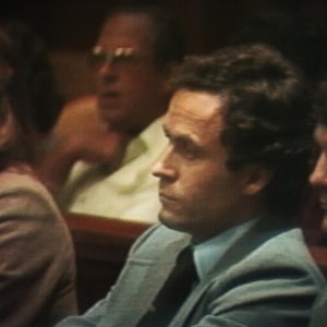 Conversations with a Killer: The Ted Bundy Tapes, una scena del processo