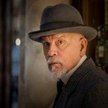 The ABC Murders: un primo piano di John Malkovich