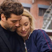 La vita in un attimo:  una scena con Oscar Isaac, Olivia Wilde