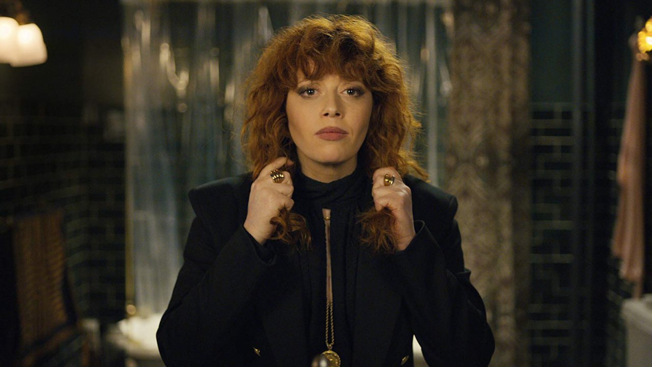 Natasha Lyonne in una scena di Russian Doll