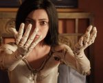 Alita in DVD e Blu-ray, Rosa Salazar: 'Tutte le donne possono identificarsi nel mio personaggio'