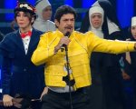 Sanremo 2019: Pierfrancesco Favino porta Bohemian Rhapsody sul palco dell'Ariston