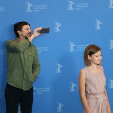 Berlino 2019: Casey Affleck con Anna Pniowsky al photocall di Light of my Life