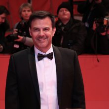 Berlino 2019: un sorridente François Ozon sul red carpet di By the Grace of God