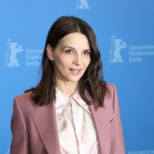 Berlino 2019: uno scatto di Juliette Binoche al photocall di Who You Think i Am