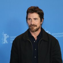 Berlino 2019: uno scatto di Christian Bale al photocall di Vice - L'uomo nell'ombra