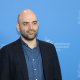 Roberto Saviano farà il suo debutto alla regia con il film d'animazione Sono ancora vivo