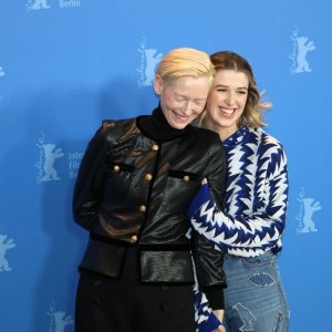 Berlino 2019: Honor Swinton Byrne e Tilda Swinton al photocall di The Souvenir