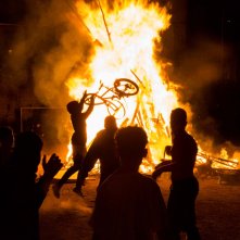 La paranza dei bambini: La gang in preda a furia piromane