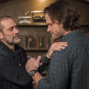 Supernatural: Jeffrey Dean Morgan e Jared Padalecki nell'episodio Lebanon
