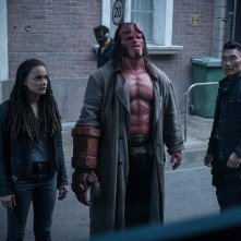 Hellboy:  Daniel Dae Kim, David Harbour, Sasha Lane una scena