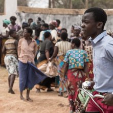 Il ragazzo che catturò il vento: Maxwell Simba durante una scena del film