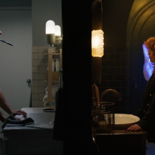 Russian Doll: Natasha Lyonne  e Charlie Barnett nell'episodio Ariadne