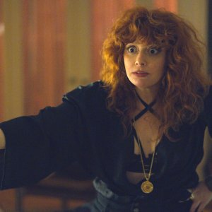 Russian Doll: Natasha Lyonne nel finale di stagione, Ariadne