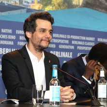 Berlino 2019: Wagner Moura durante la conferenza di Marighella