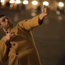 Synonyms: Tom Mercier nel film