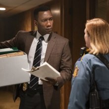 True Detective: Mahershala Ail in una scena dell'episodio The Final Country