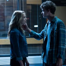 Ancora auguri per la tua morte: Israel Broussard e Jessica Rothe  in una scena