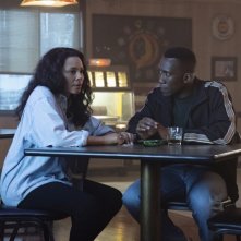 True Detective: una scena con Mahershala Ali dell'episodio Now Am Found