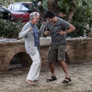 Croce e Delizia: Alessandro Gassman e Fabrizio Bentivoglio in una scena