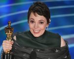 Oscar 2019, Olivia Colman è la miglior attrice: pernacchie ed emozioni sul palco