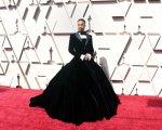Oscar 2019: Billy Porter, il suo abito lungo con gonna spiazza il red carpet