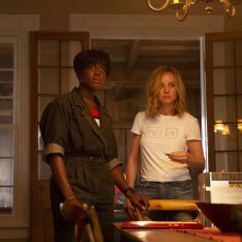 Captain Marvel: Brie Larson e Lashana Lynch in una scena
