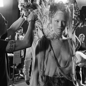 Alexander McQueen - Il genio della moda: Alexander McQueen una scena