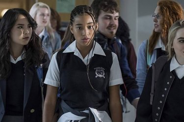 Il coraggio della verità: Amandla Stenberg in una scena corale