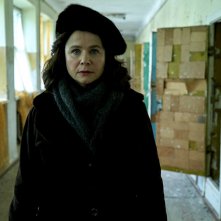 Chernobyl: Emily Watson in una scena della miniserie
