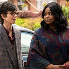 Instant Family: Tig Notaro con Octavia Spencer in una scena