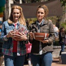 Instant Family: Rose Byrne, Julie Hagerty in una scena