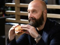 Masterchef Italia 8: Joe Bastianich e il 'cadavere' nel piatto, raccapriccio sui social