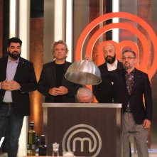 I giudici di Masterchef Italia 8 scoprono un ospite
