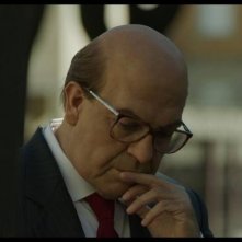 Pierfrancesco Favino è Craxi nel film Hammamet sull'uomo politico italiano