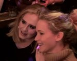 Jennifer Lawrence e Adele festeggiano in un bar gay a New York!