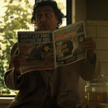 American Gods : Ian McShane in una scena dell'episodio Muninn, seconda stagione