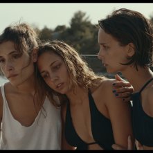 Likemeback: Blu Yoshimi, Angela Fontana e Denise Tantucci in una scena del film